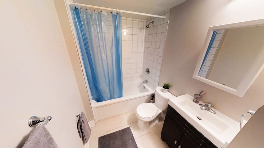 Furnished 5 Bedroom - 2 Bath